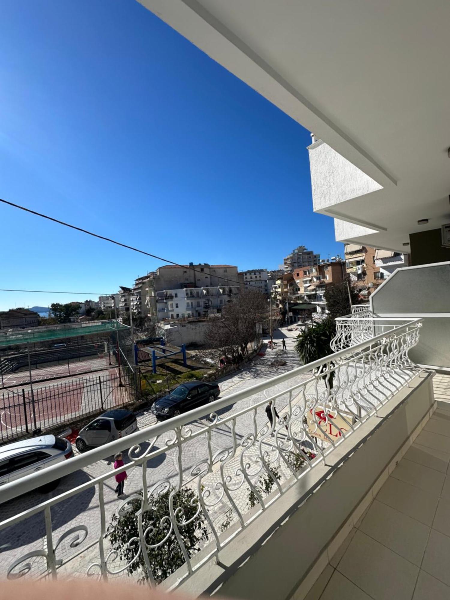 Olivias Apartments City Center Sarandë Buitenkant foto