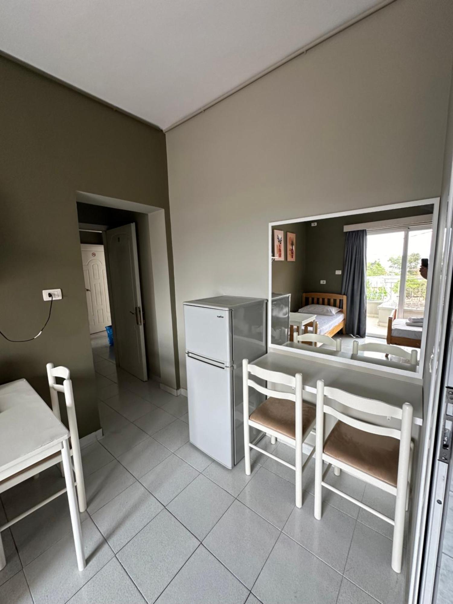 Olivias Apartments City Center Sarandë Buitenkant foto