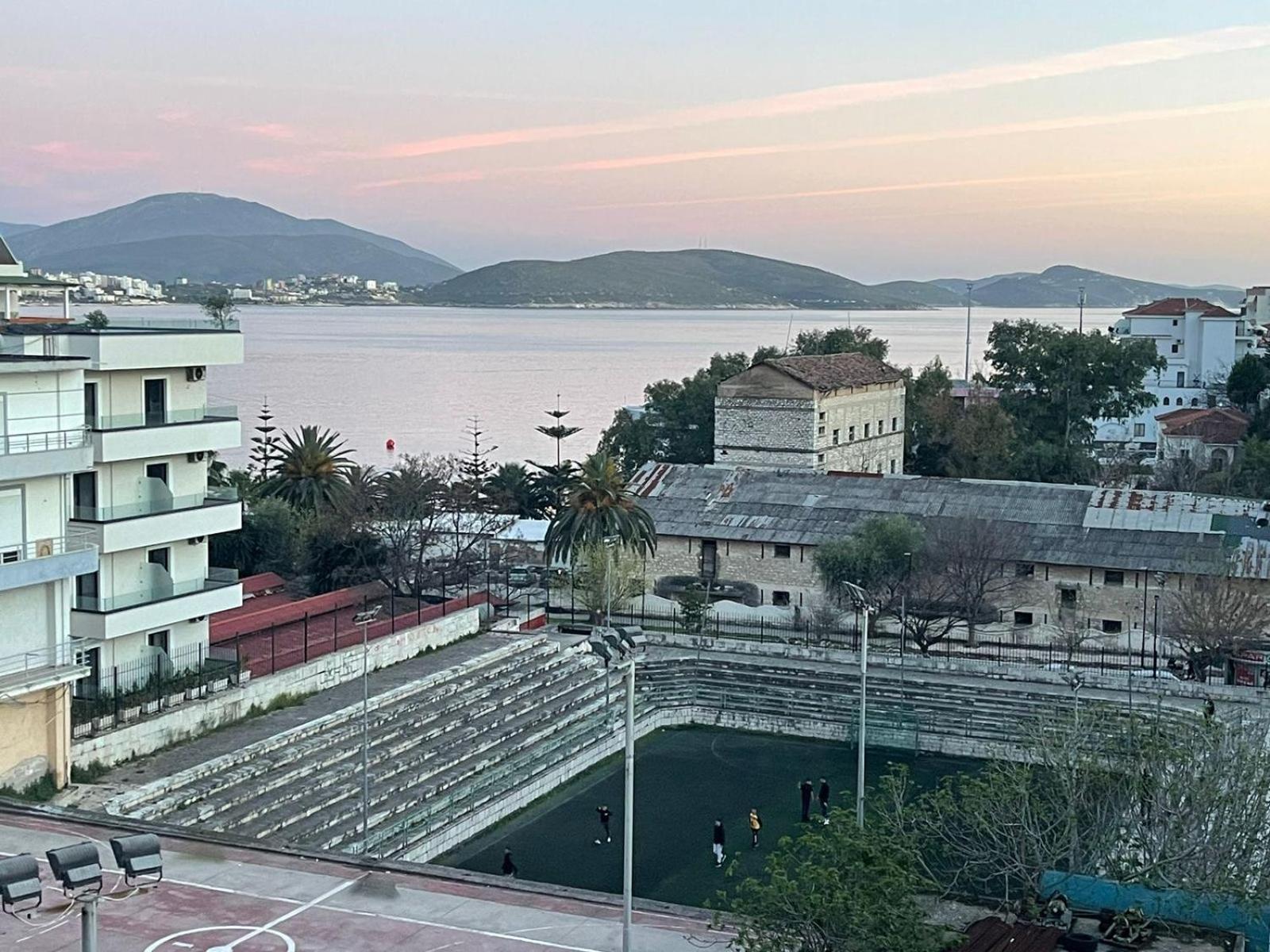 Olivias Apartments City Center Sarandë Buitenkant foto