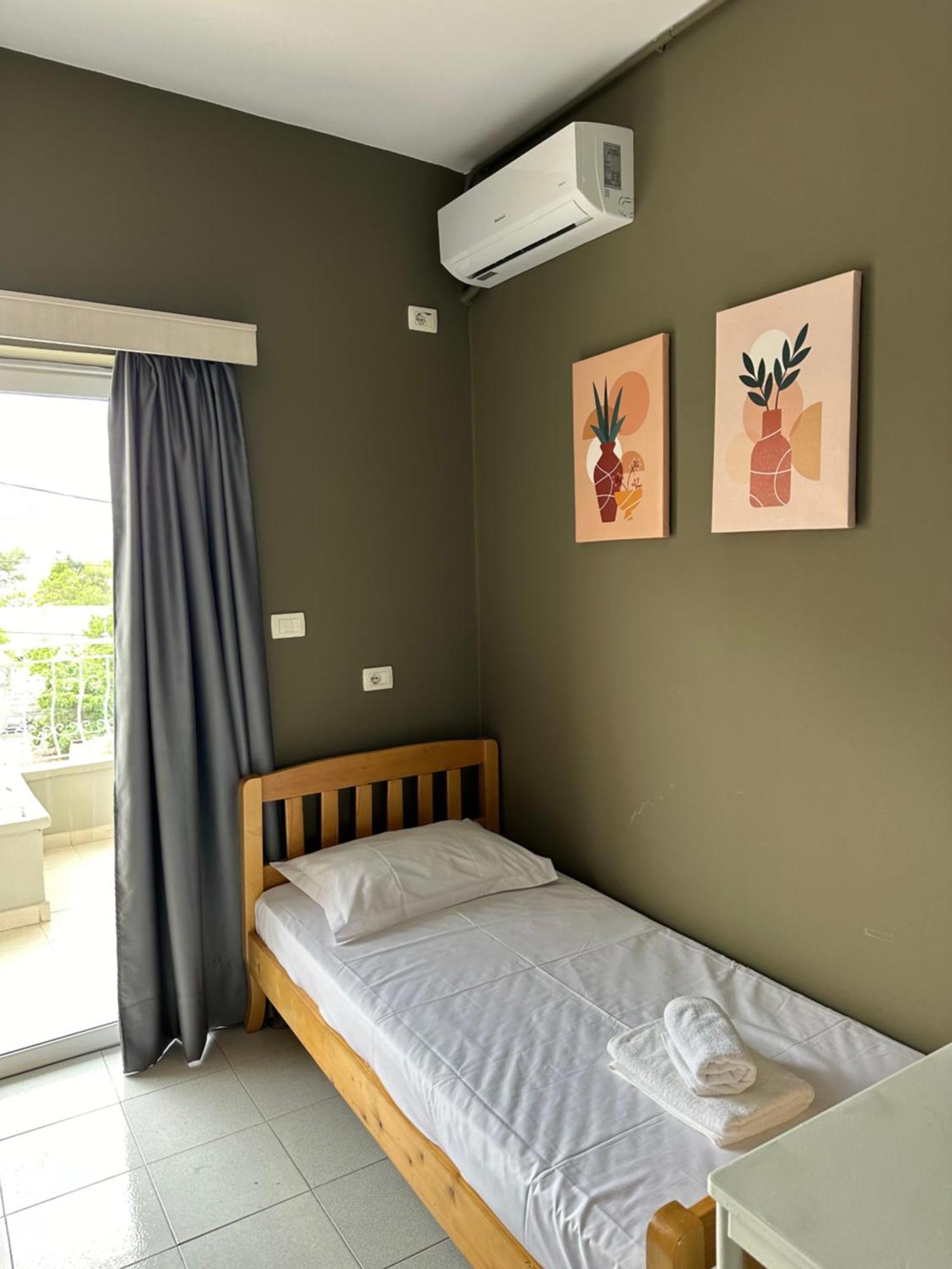 Olivias Apartments City Center Sarandë Buitenkant foto